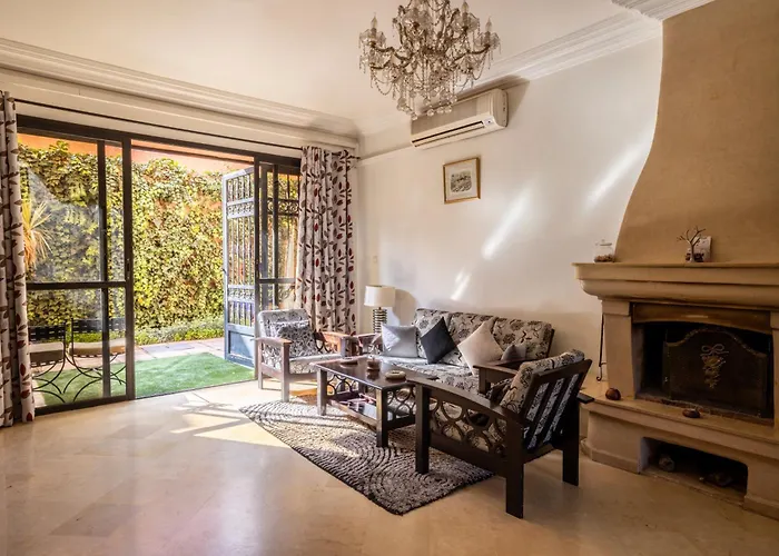 Villa Exclusive Sabah 10 Minutes Du Centre Avec Piscine Privee